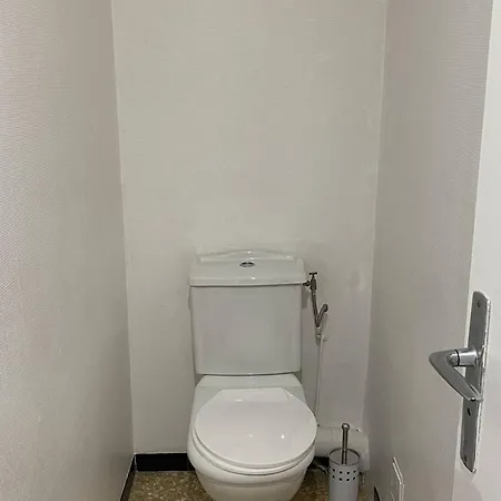 Grand T2 Pres De La Avec Parking Prive - Fr-1-833-20 Apartmán